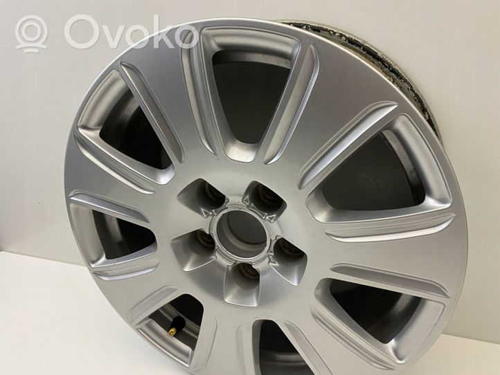 Audi Q3 8U R16-alumiinivanne 8U0601025Q