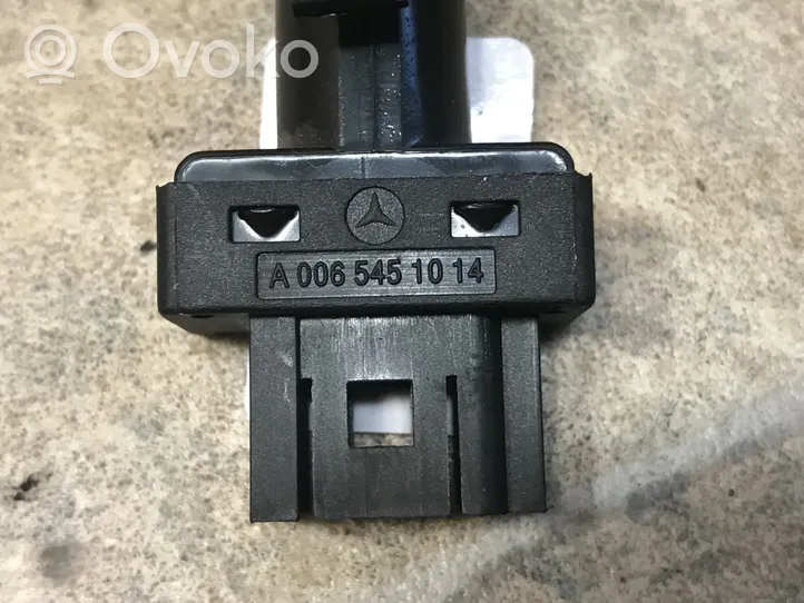 Mercedes-Benz B W245 Czujnik położenia pedału sprzęgła A0065451014