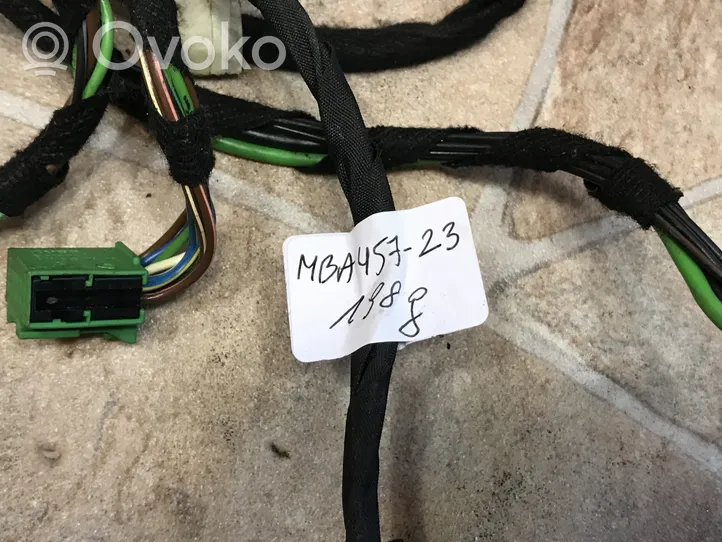 Mercedes-Benz E W212 Cableado de puerta delantera 2125400232