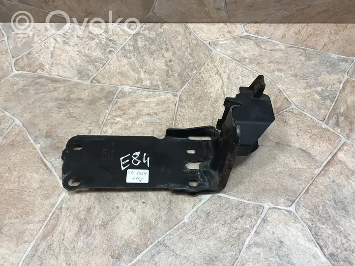 BMW X1 E84 Staffa del pannello di supporto del radiatore 7117812