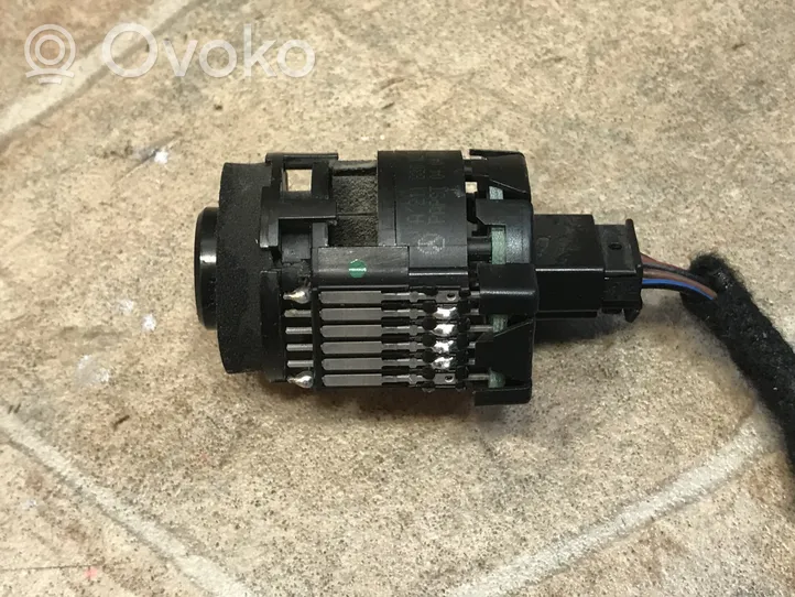 Mercedes-Benz C W204 Eļļas temperatūras sensors A2045409806