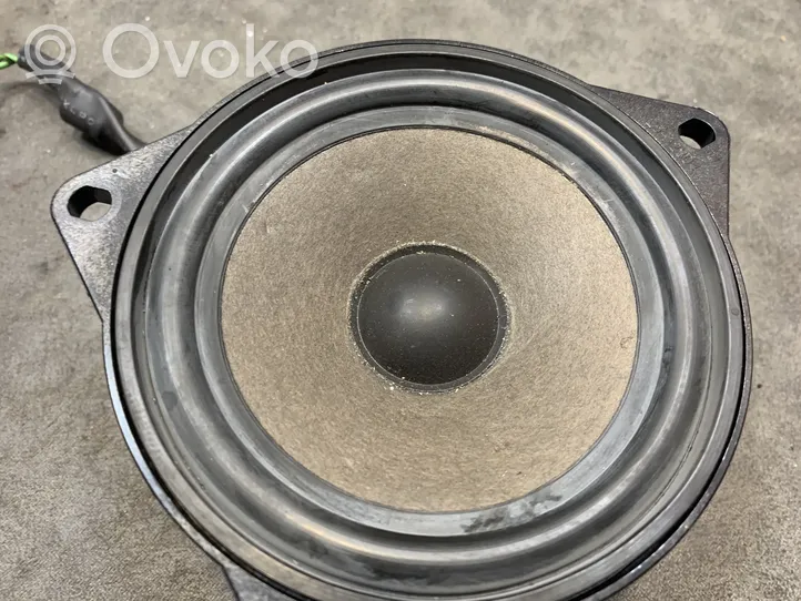 BMW 7 E65 E66 Enceinte subwoofer 6930902