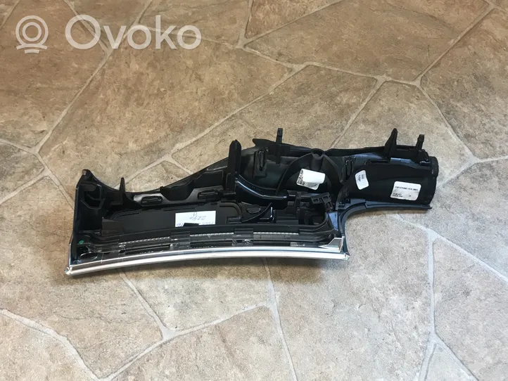 Mercedes-Benz E W238 Rivestimento del vano portaoggetti del cruscotto A2136809600