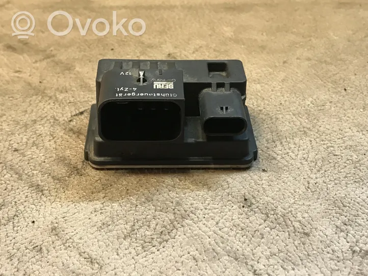 BMW 5 F10 F11 Przekaźnik / Modul układu ogrzewania wstępnego 857008702