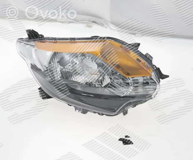 Mitsubishi L200 Lampa przednia 6000607091