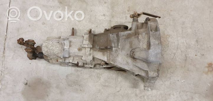 Volkswagen Santana Manual 5 speed gearbox 013300041M