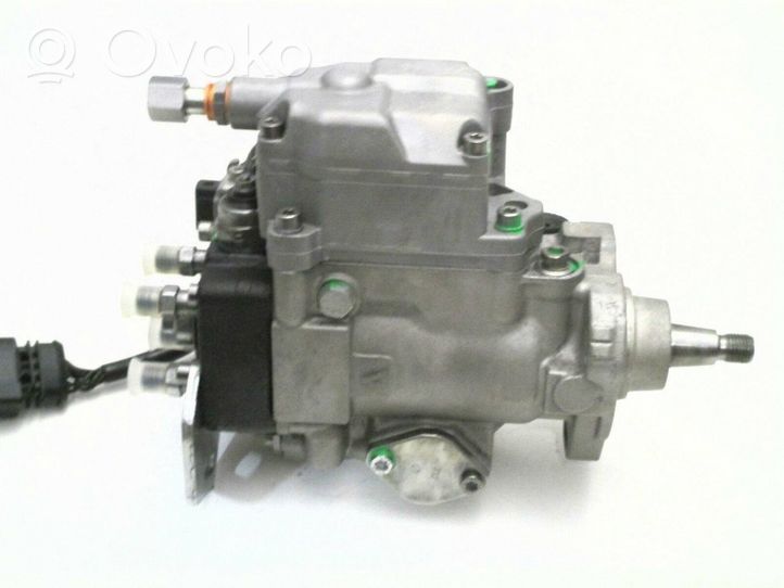 Audi A4 S4 B5 8D Fuel injection high pressure pump 0460404985