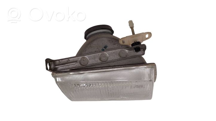 Ford Escort Lampa przednia 24571R7