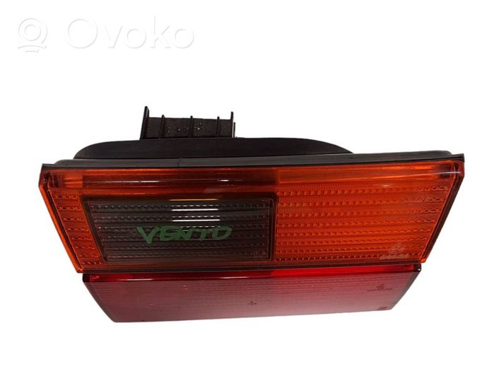 Volkswagen Corrado Lampy tylnej klapy bagażnika 535945108