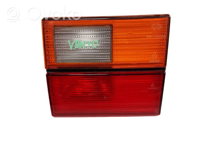 Volkswagen Corrado Lampy tylnej klapy bagażnika 535945108