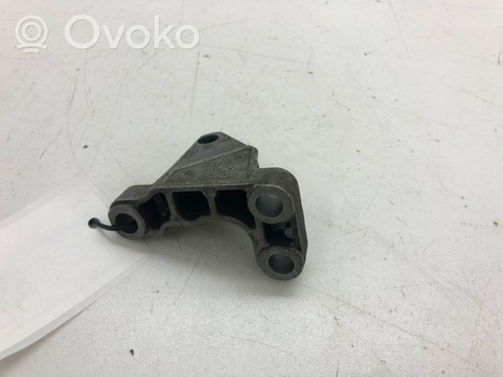 BMW 5 F10 F11 Support pompe injection à carburant 8511628