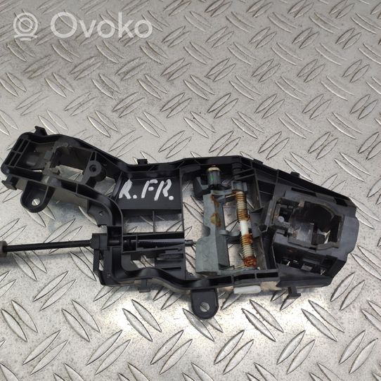 Volkswagen PASSAT B8 Klamka/wspornik zewnętrzny drzwi przednich 518837811D