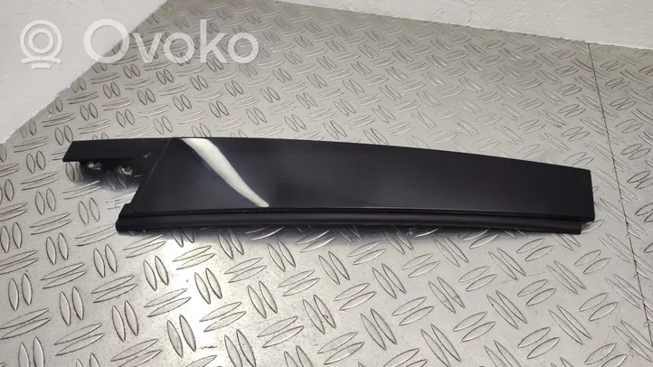 Volkswagen PASSAT B8 Rivestimento modanatura del vetro della portiera posteriore 3G9839902T