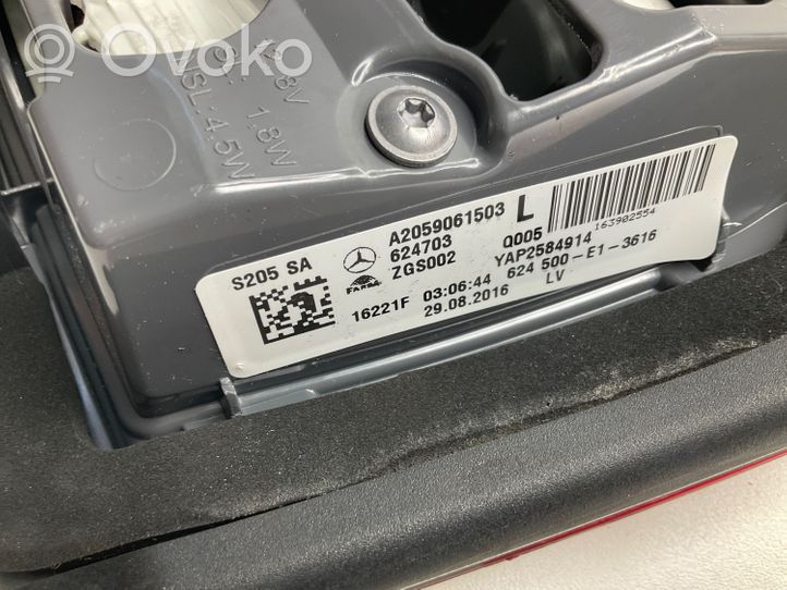 Mercedes-Benz C W205 Takaluukun takavalot A2059061503