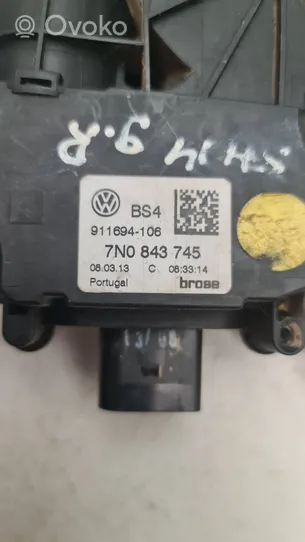 Volkswagen Sharan Siłownik zamka drzwi bocznych / przesuwnych 7N0843745