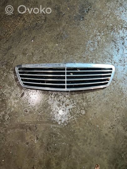 Mercedes-Benz S W220 Grille de calandre avant 777200002