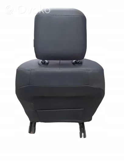 Volkswagen Touareg III Asiento delantero del conductor 760881375D