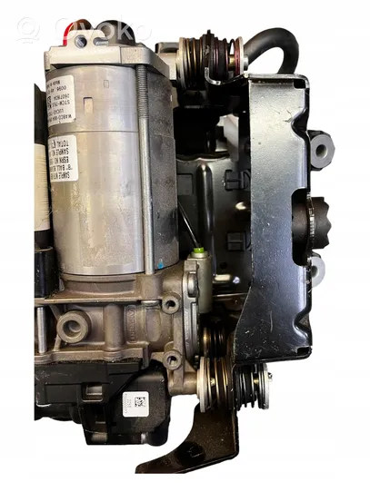 Volkswagen Touareg II Air suspension compressor/pump 4M0616005E