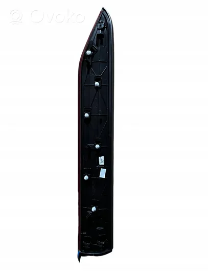 Skoda Superb B8 (3V) Listón embellecedor de la puerta delantera (moldura) 3V0853596A