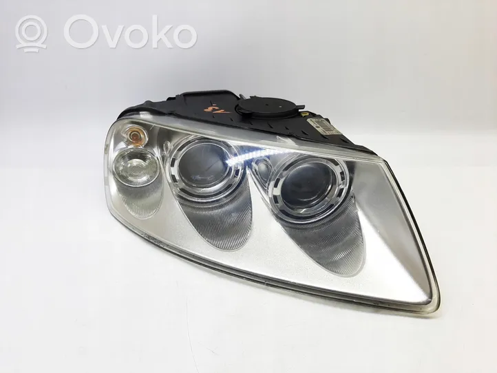 Volkswagen Touareg I Lampa przednia 7L6941016BQ