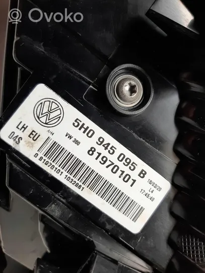 Volkswagen Golf VIII Lampa tylna 5H0945095B