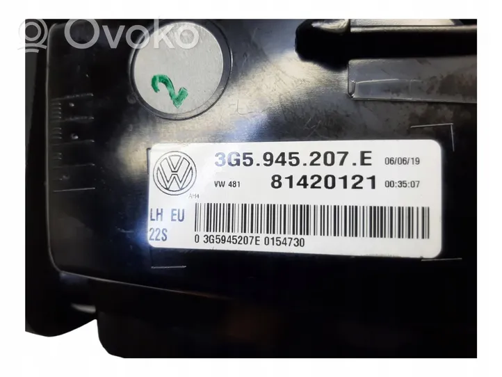 Volkswagen PASSAT B8 Takapuskurin valo 3G5945308A