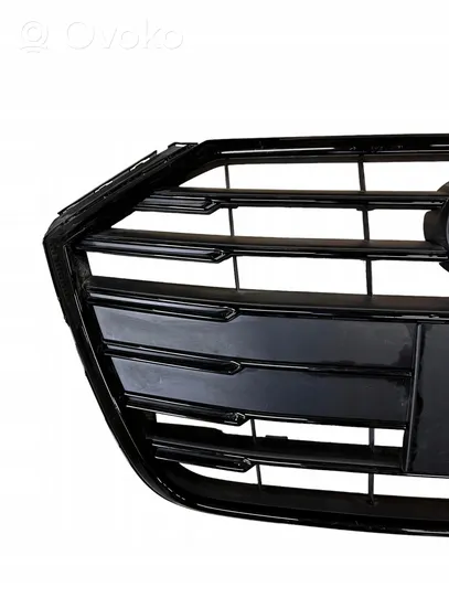 Audi A8 S8 D5 Maskownica / Grill / Atrapa górna chłodnicy 4N0853651H