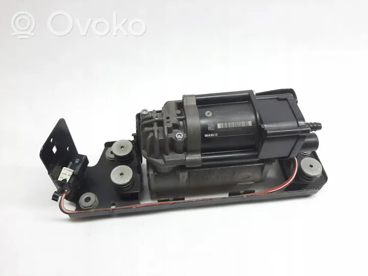 BMW 5 F10 F11 Air suspension compressor/pump 24449710