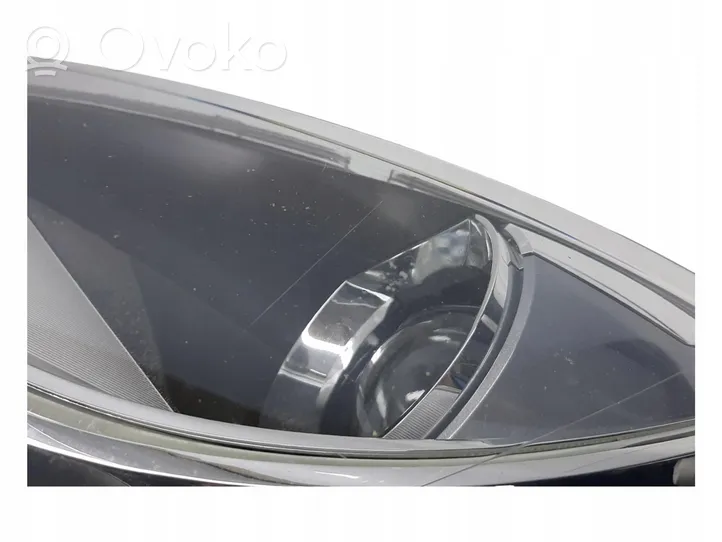 Audi A1 Lampa przednia 8x0941005