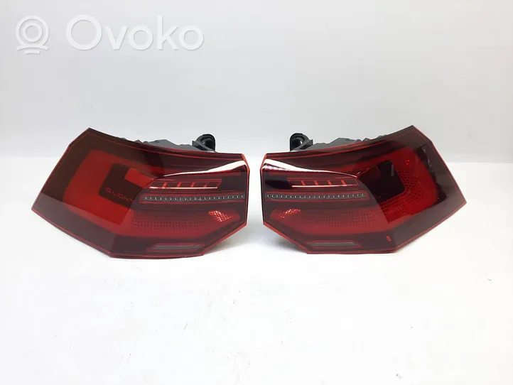 Volkswagen Golf VIII Lampa zderzaka tylnego 5H0945208A