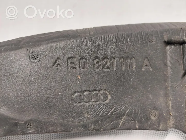 Audi A8 S8 D3 4E Supporto/guarnizione in poliuretano espanso del parafango 4E0821111A