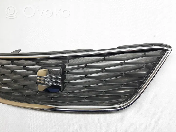 Seat Ibiza IV (6J,6P) Grille de calandre avant 6J0853654C