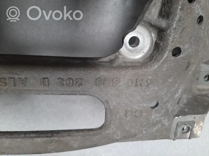 Audi Q7 4M Łapa / Mocowanie skrzyni biegów 4M0399263D