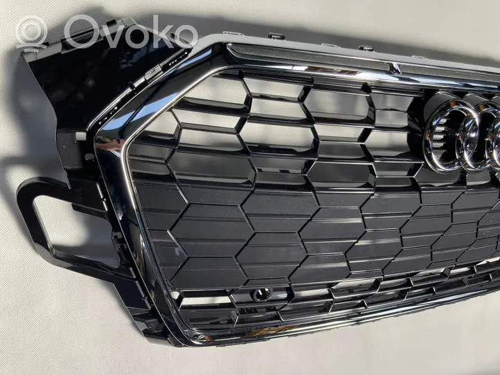 Audi A5 Atrapa chłodnicy / Grill Audi