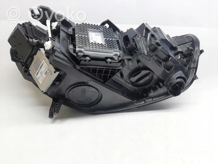 Audi A6 C7 Lampa przednia 4G0941033H