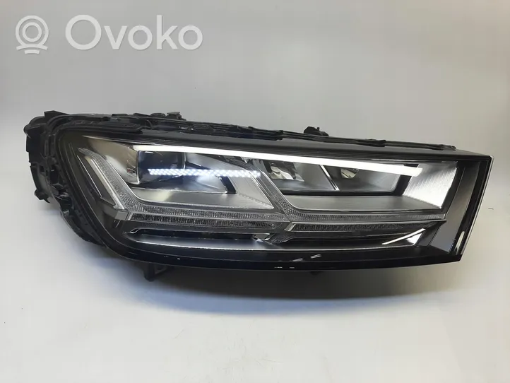 Audi Q7 4L Priekinis žibintas 4M0941034