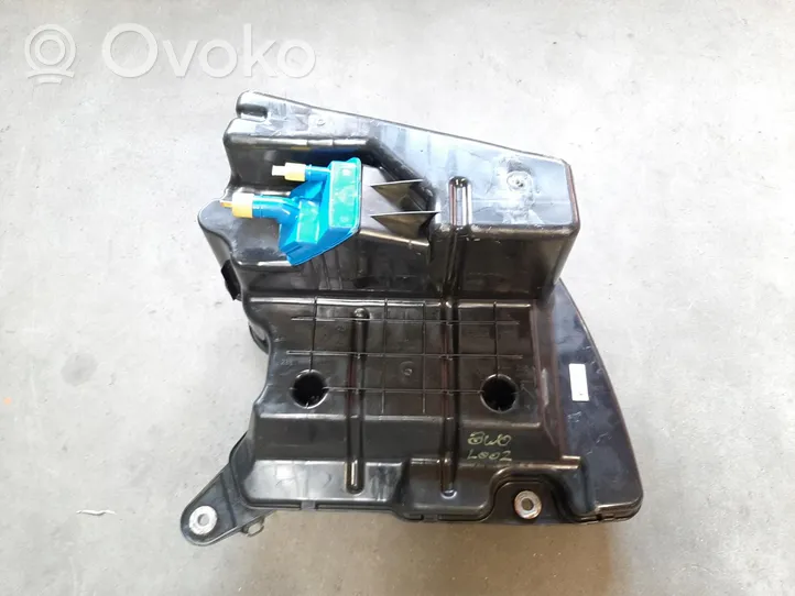 Audi A5 Réservoir de fluide AdBlue 8W0131969J