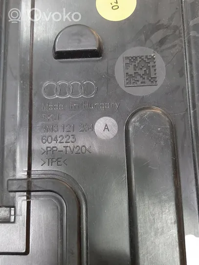 Audi Q8 Radiatoru dekoratīvā apdare 4m8121284