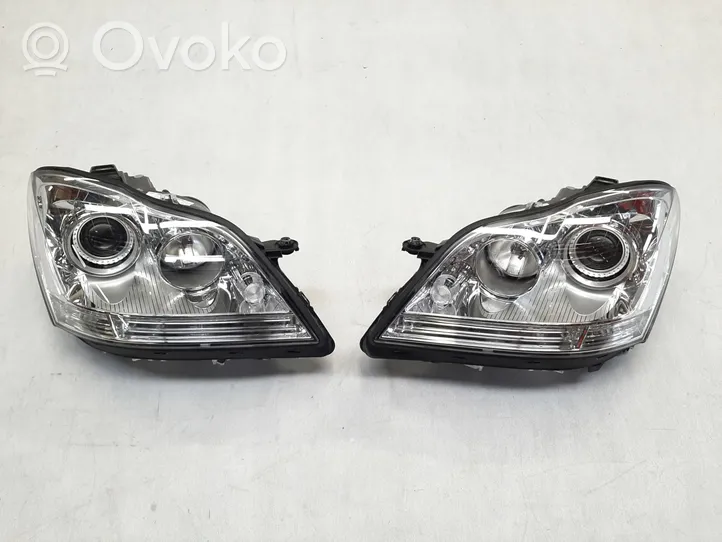 Mercedes-Benz ML W164 Lot de 2 lampes frontales / phare A1648203161