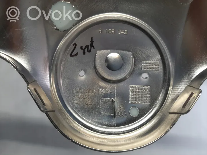 Skoda Octavia Mk2 (1Z) Griglia superiore del radiatore paraurti anteriore 1Z0853661A