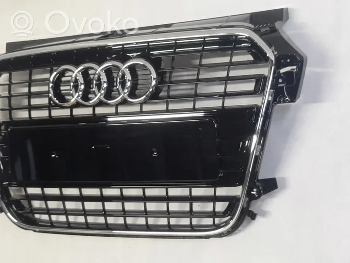 Audi A1 Atrapa chłodnicy / Grill 8X0853651