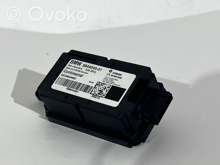 BMW 5 G30 G31 Centrinio užrakto valdymo blokas 6844045