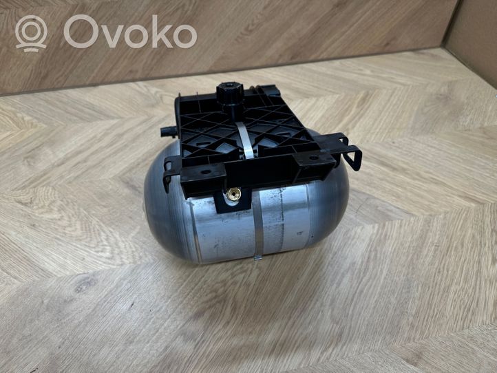 Jaguar XJ X351 Air suspension tank/reservoir AW935B709AC