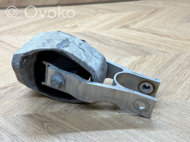 Volvo S90, V90 Engine mount bracket 82139982