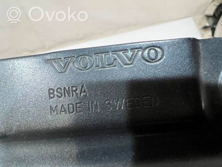 Volvo S90, V90 Lokasuoja 