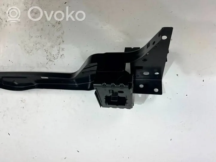 Volvo XC40 Traversa di supporto paraurti anteriore 