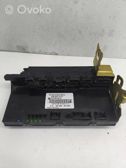 Mercedes-Benz CLK A209 C209 Module de fusibles 2095451601