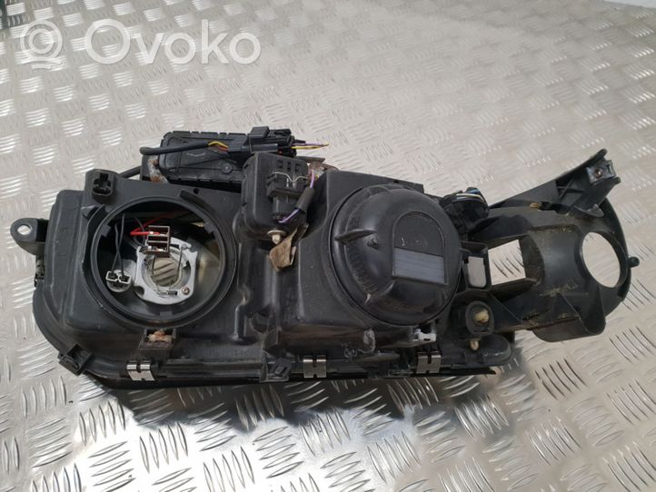 Volvo S80 Lampa przednia 