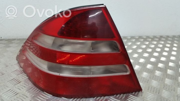 Mercedes-Benz S W220 Lampa tylna A2208200164