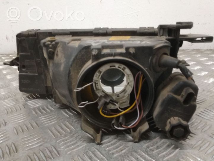 Opel Vectra A Lampa przednia 1305235135